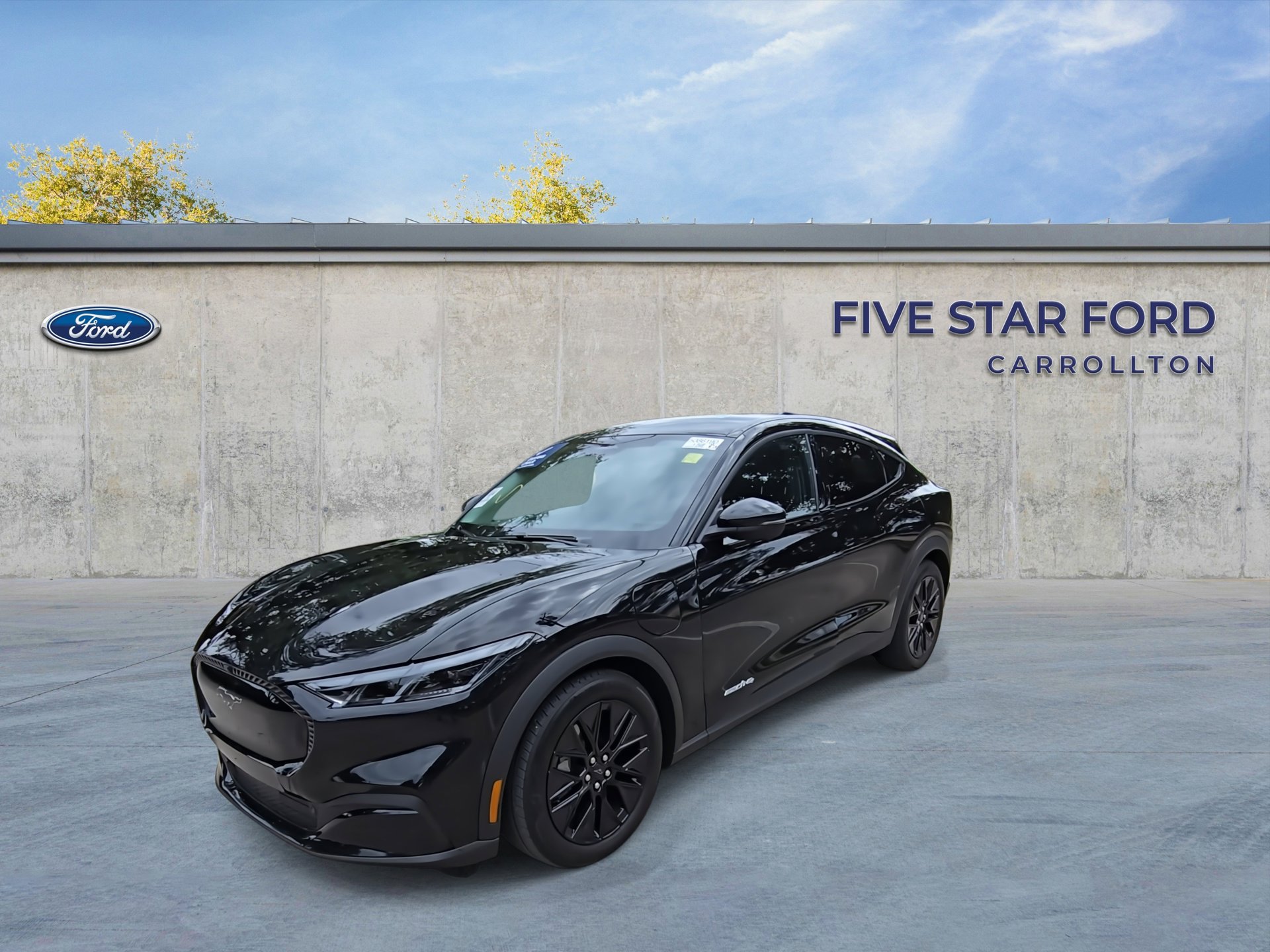 Used 2025 Ford Mustang Mach-E Select AWD/4WD image 4