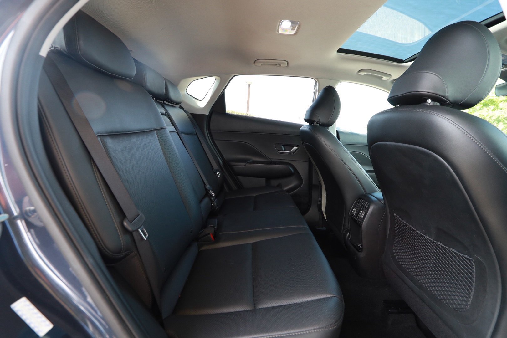 Used 2024 Hyundai Kona Limited AWD/4WD image 26