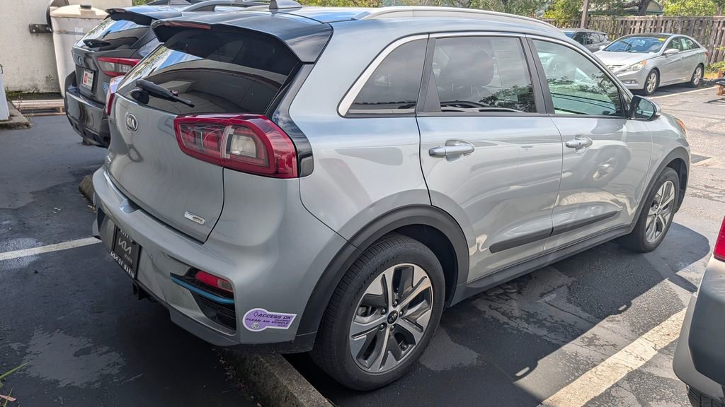Used 2019 Kia Niro EX Premium FWD image 3