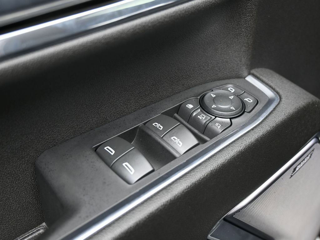 Used 2024 Chevrolet Silverado 2500 High Country w/ Midnight Edition AWD/4WD image 27