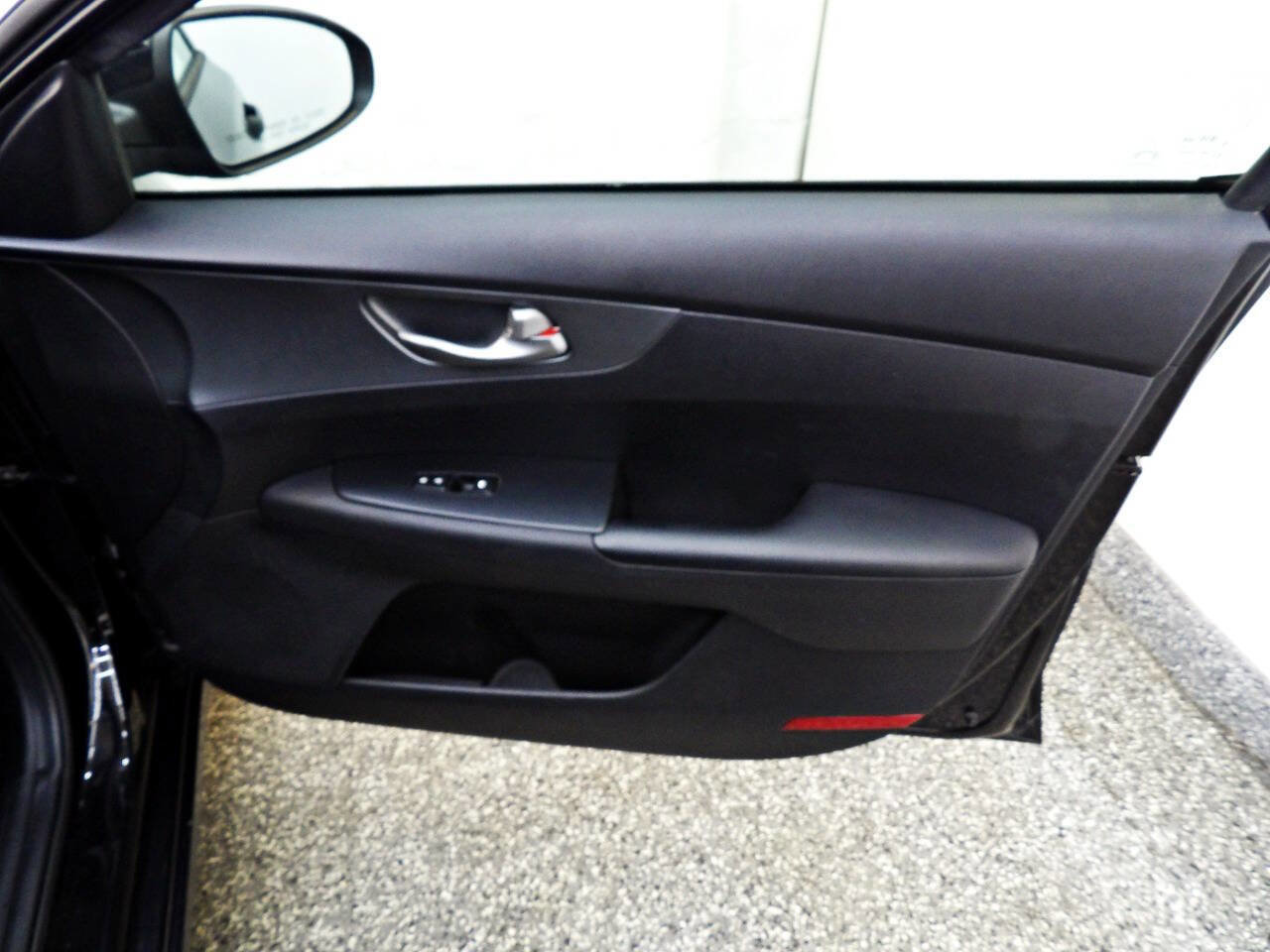 Used 2021 Kia Forte LXS image 10