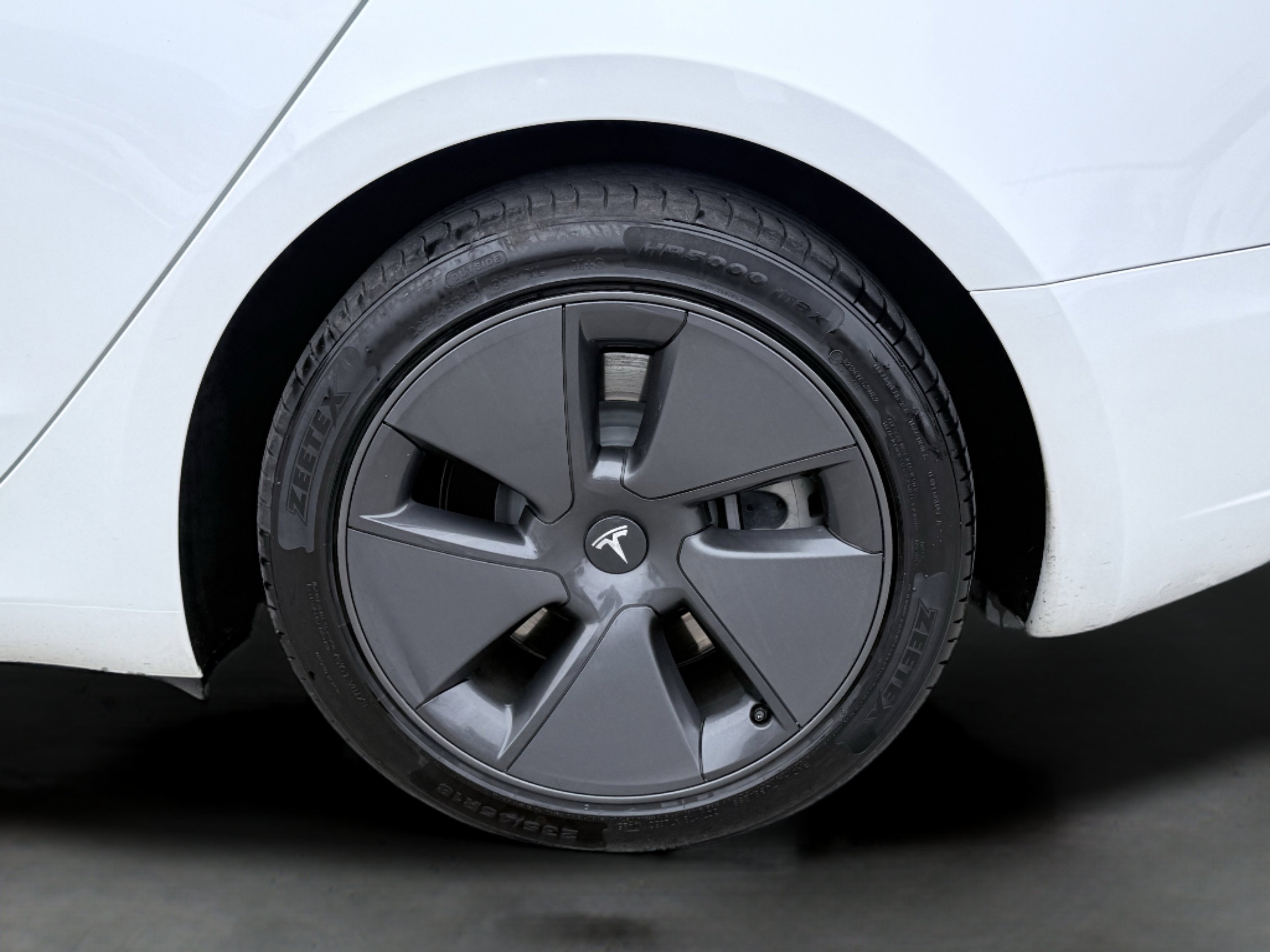 Used 2023 Tesla Model 3 Standard Range image 21