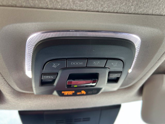 Used 2023 Toyota Corolla Cross XLE w/ Convenience Package FWD image 25