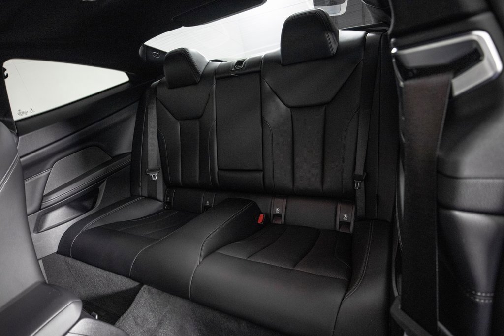 Used 2023 BMW 440i xDrive Coupe w/ Premium Package image 11