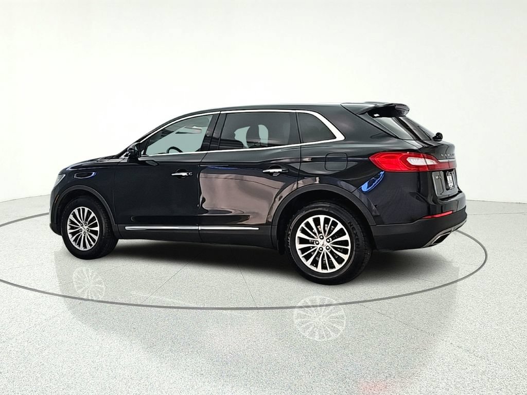 Used 2016 Lincoln MKX Select w/ Select Plus Package AWD/4WD image 5
