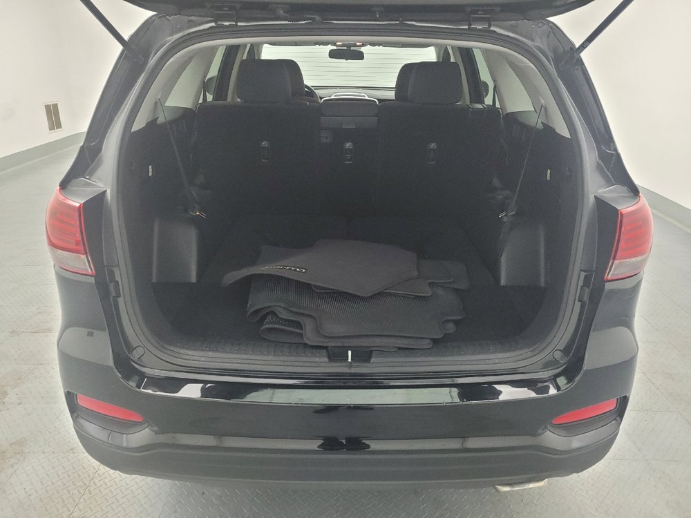 Used 2019 Kia Sorento L FWD image 29