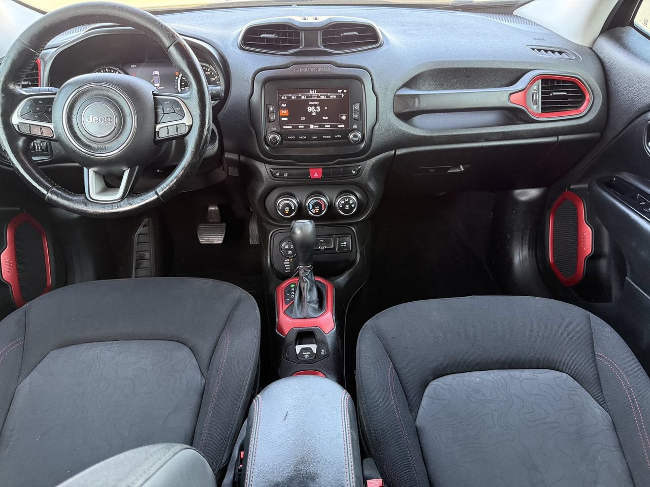 Used 2017 Jeep Renegade Trailhawk AWD/4WD image 9