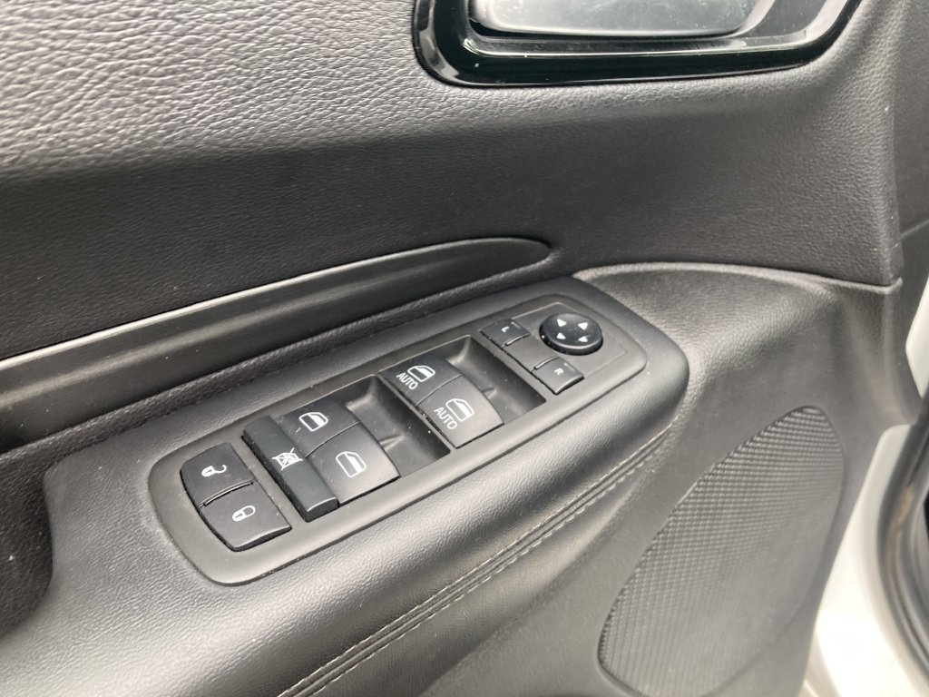 Used 2021 Dodge Durango SXT AWD/4WD image 14