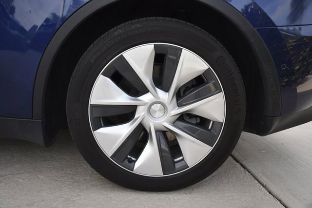 Used 2021 Tesla Model Y Long Range image 26