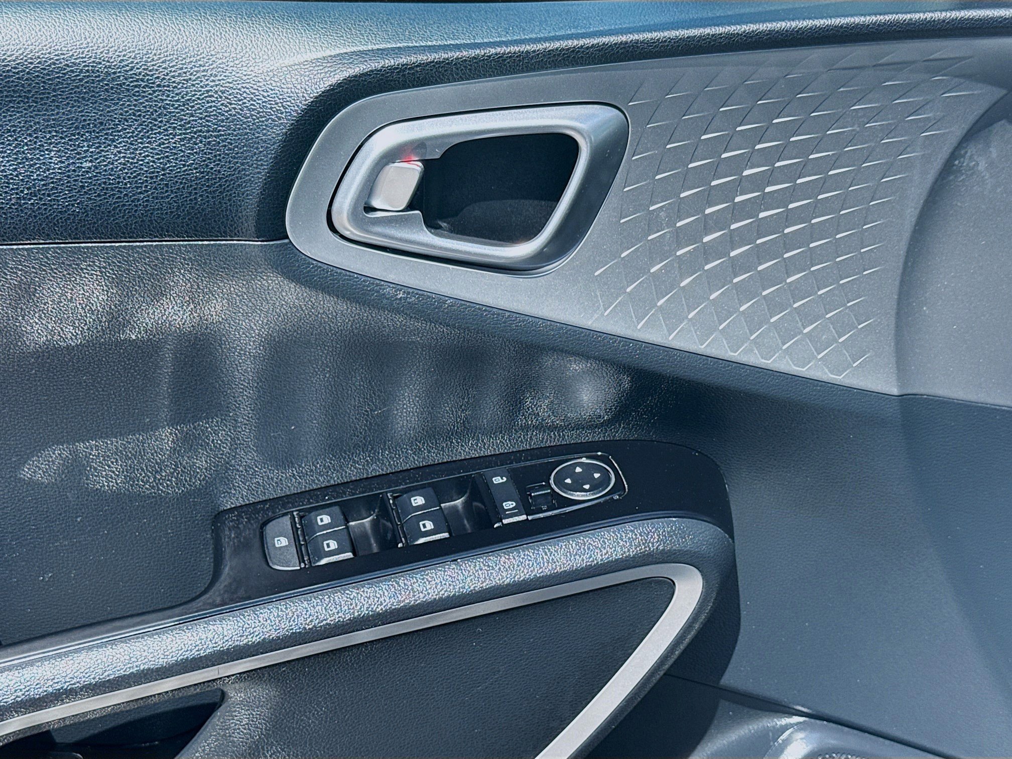 Used 2023 Kia Soul LX w/ Option Group 015 image 16