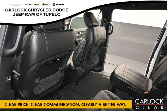 Used 2025 Chrysler Pacifica Select FWD image 25