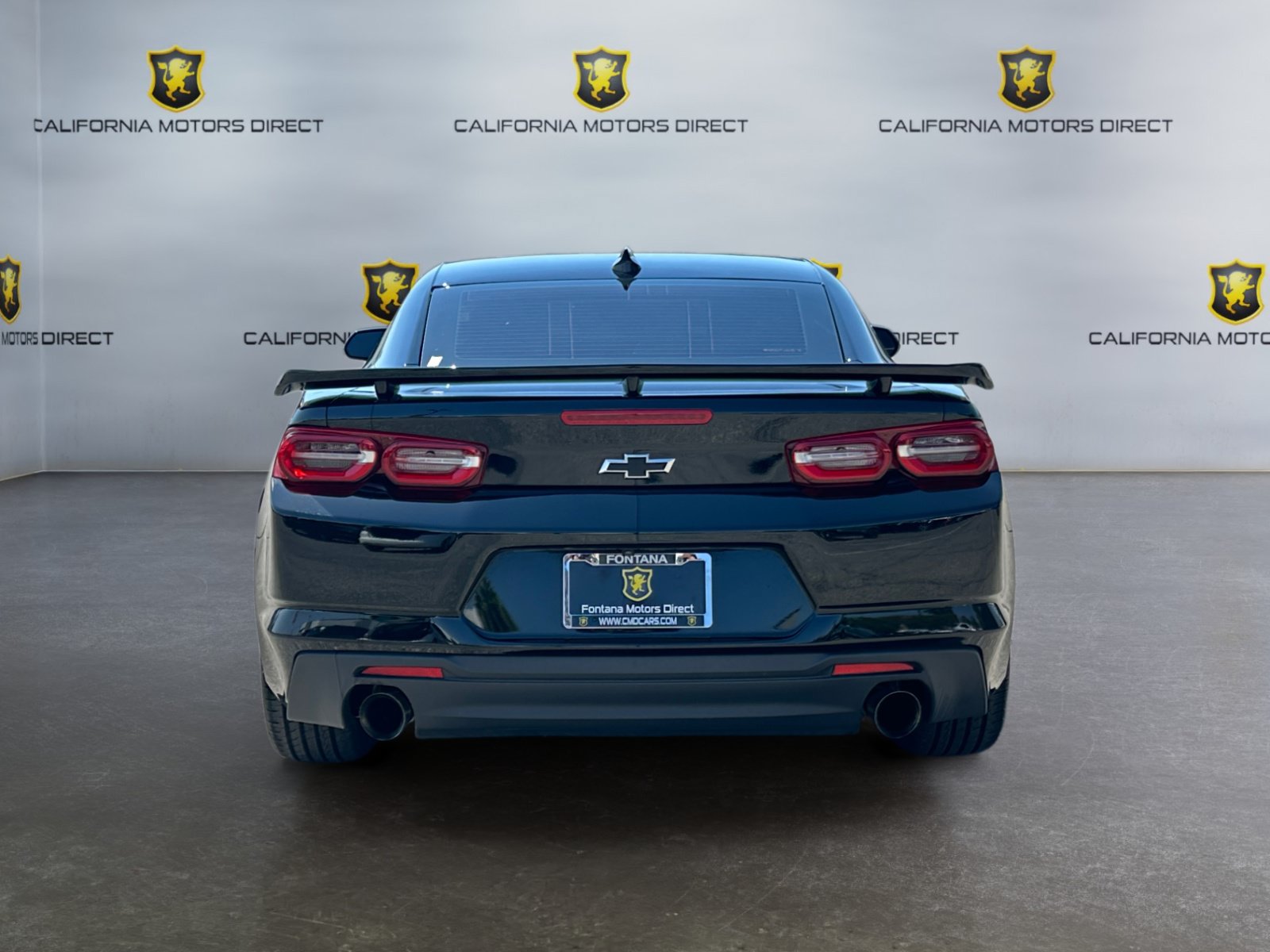 Used 2023 Chevrolet Camaro LT RWD image 4