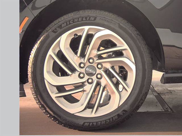 Used 2025 Lincoln Navigator L Reserve AWD/4WD image 5