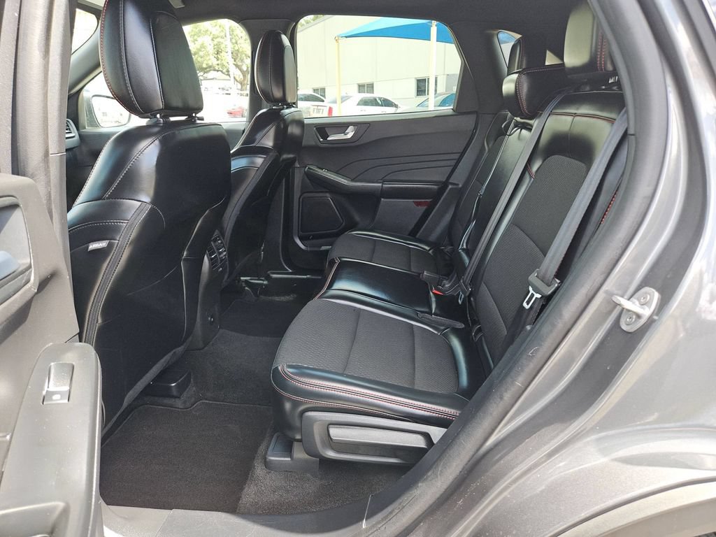 Used 2025 Ford Escape ST-Line AWD/4WD image 17