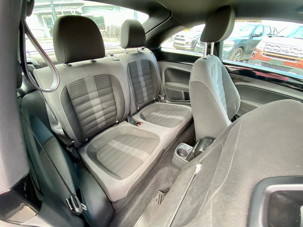 Used 2013 Volkswagen Beetle 2.0T FWD image 10