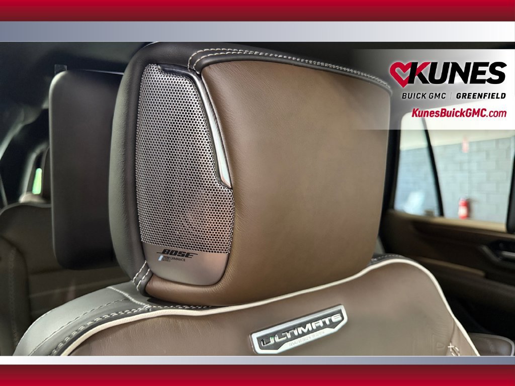 New 2026 GMC Yukon Denali Ultimate w/ LPO, Floor Liner Package AWD/4WD image 38
