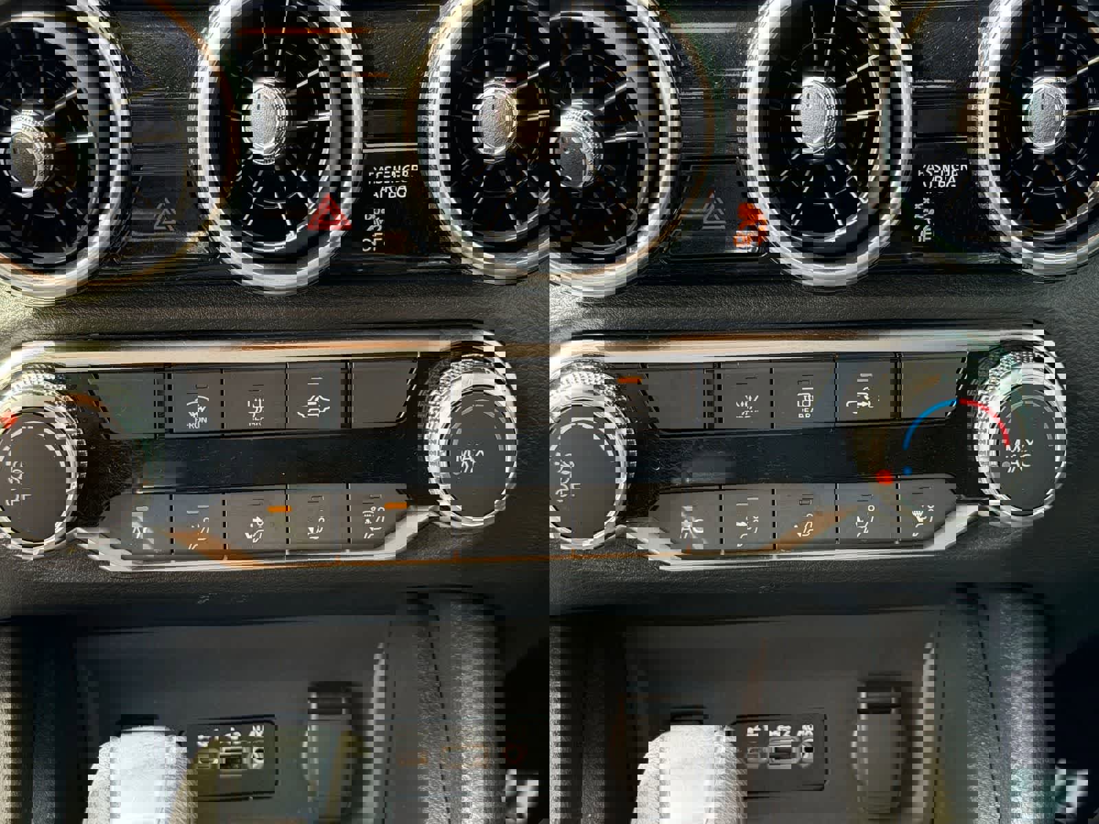 Certified 2025 Nissan Sentra SV w/ Trunk Package image 20