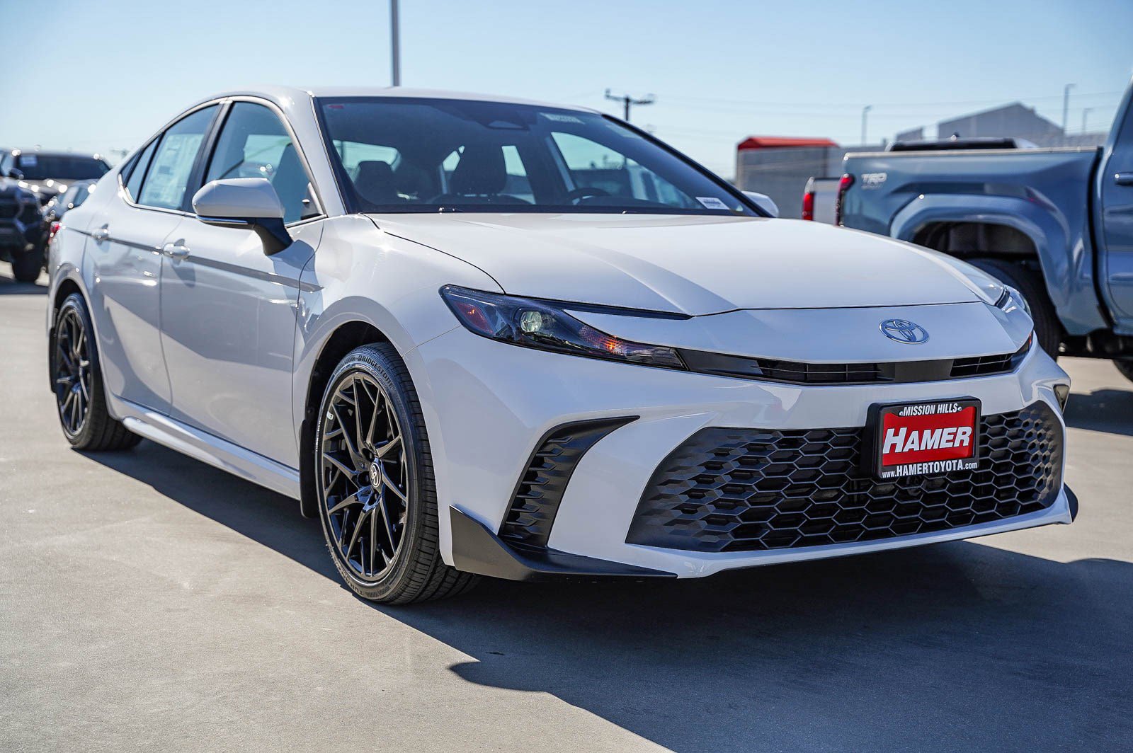 New 2026 Toyota Camry SE image 3