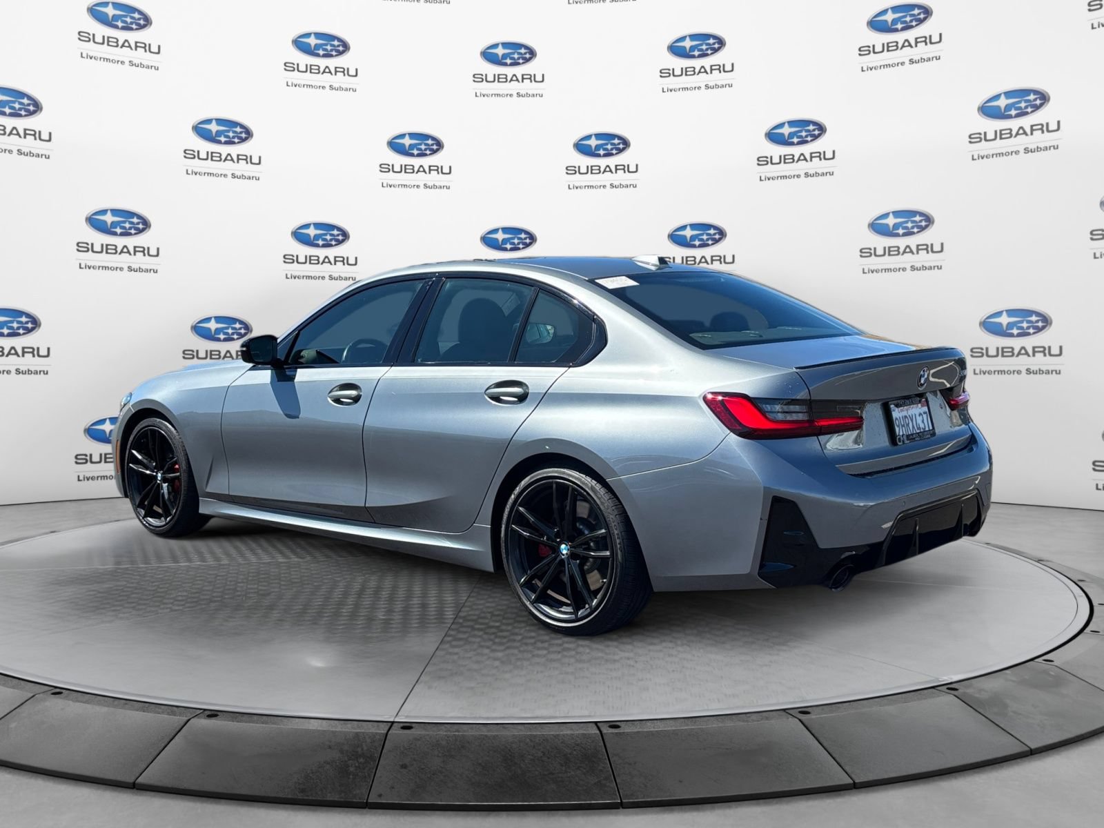 Used 2023 BMW 330i Sedan w/ M Sport Package RWD image 4