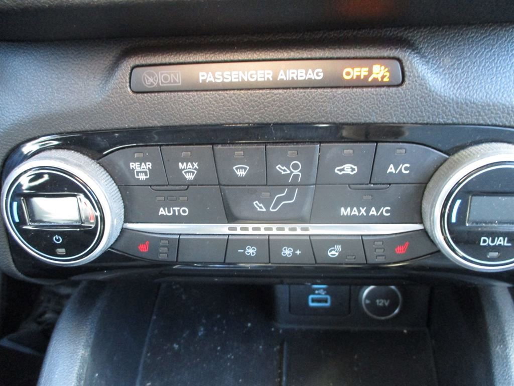 Used 2021 Ford Escape SE w/ SE Sport Appearance Package image 14