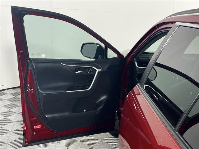 Used 2023 Toyota RAV4 Limited image 20