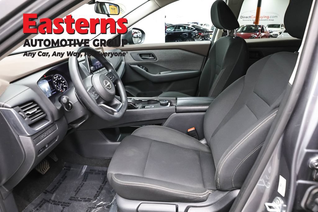 Used 2023 Nissan Rogue S AWD/4WD image 14