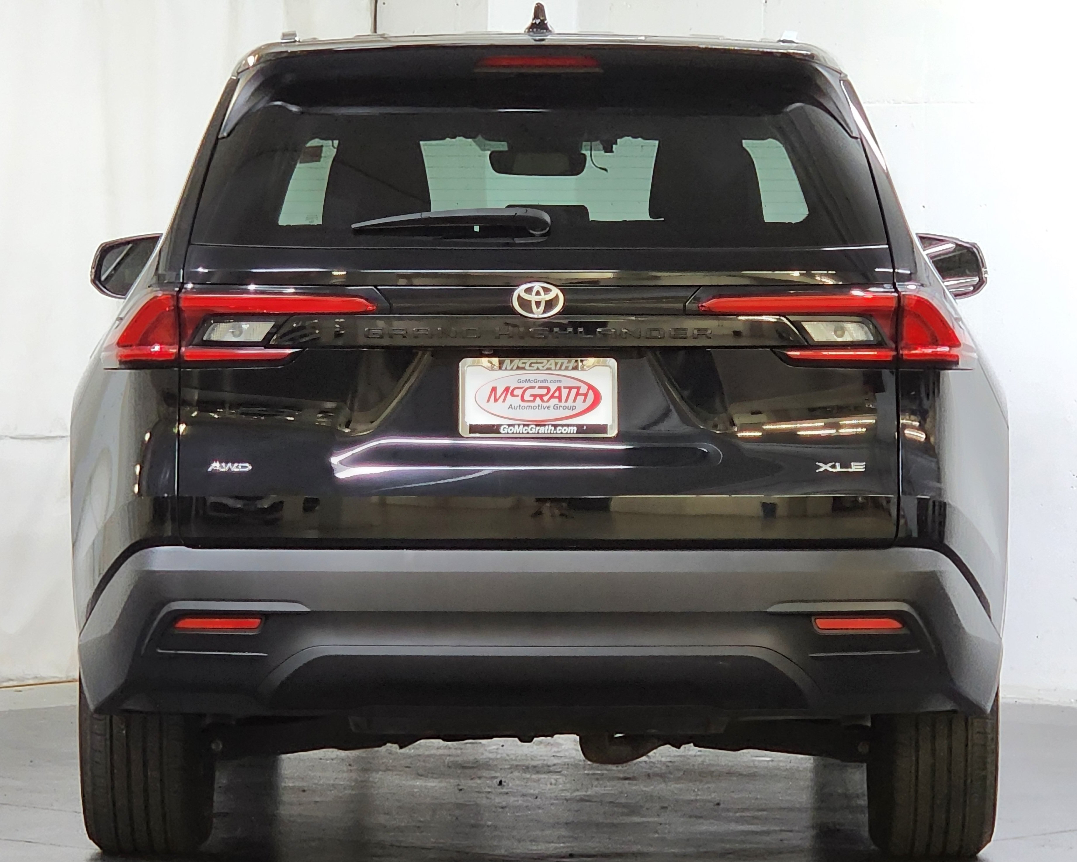 Used 2024 Toyota Grand Highlander AWD image 8
