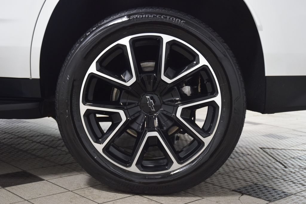 Used 2023 Chevrolet Tahoe RST w/ Luxury Package AWD/4WD image 26