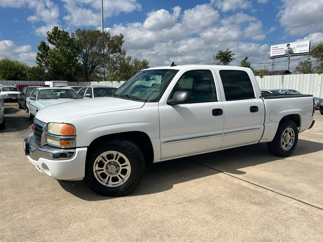 Used 2006 GMC Sierra 1500 SLT w/ Onstar Plus Package image 11