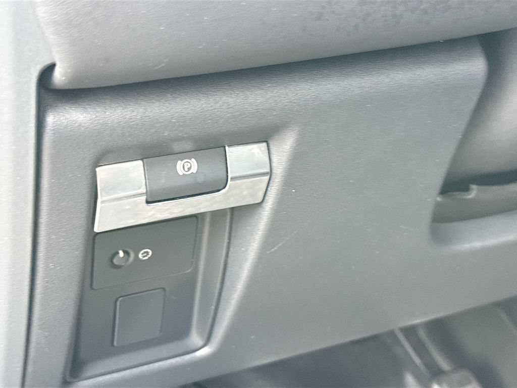 Used 2020 Land Rover Defender 110 X AWD/4WD image 11