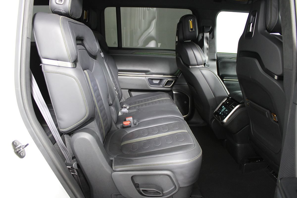 Used 2024 Rivian R1S Adventure Quad AWD/4WD image 33