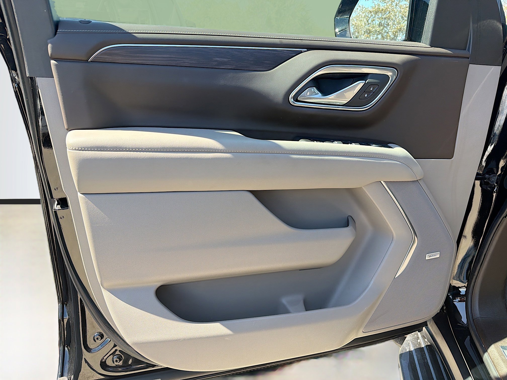 Used 2024 Chevrolet Tahoe LT w/ Luxury Package image 22