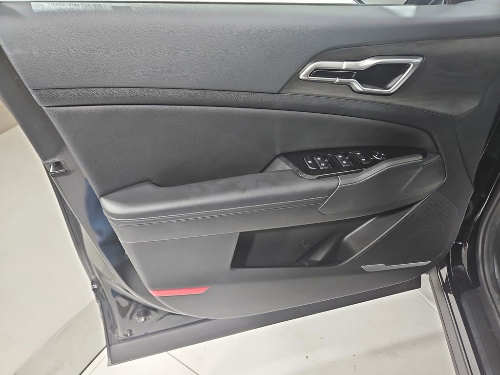 Used 2024 Kia Sportage X-Line w/ X-Line Premium Package image 11
