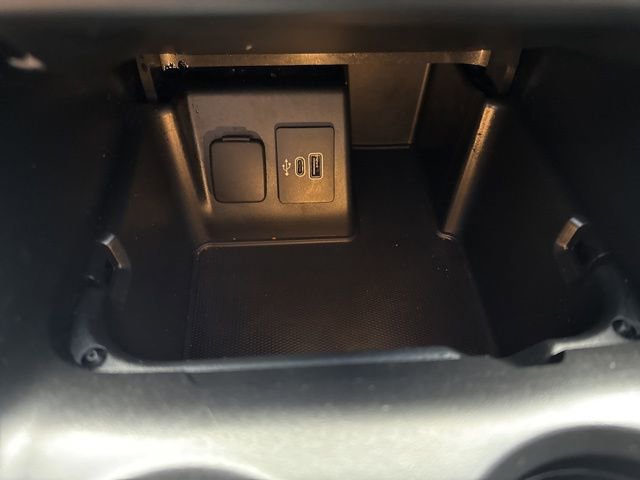 Used 2025 Ford Explorer ST image 44