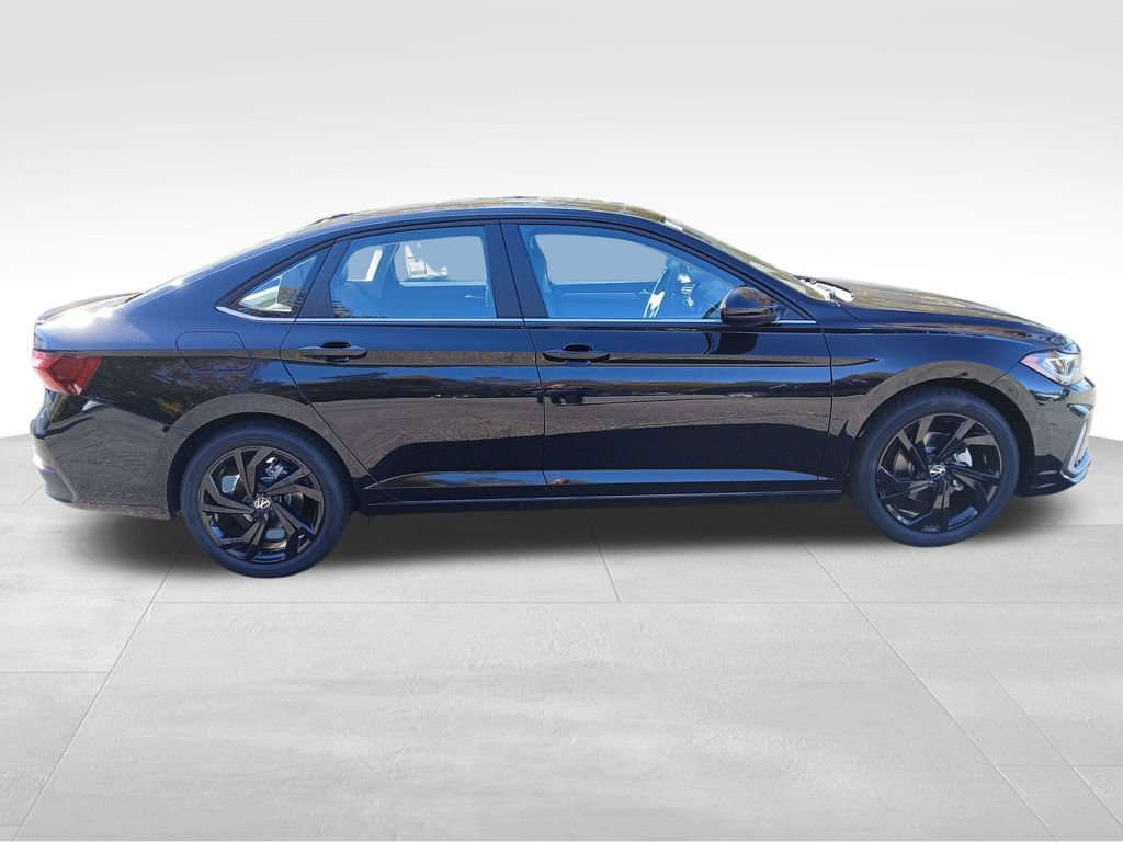 New 2026 Volkswagen Jetta SE image 6