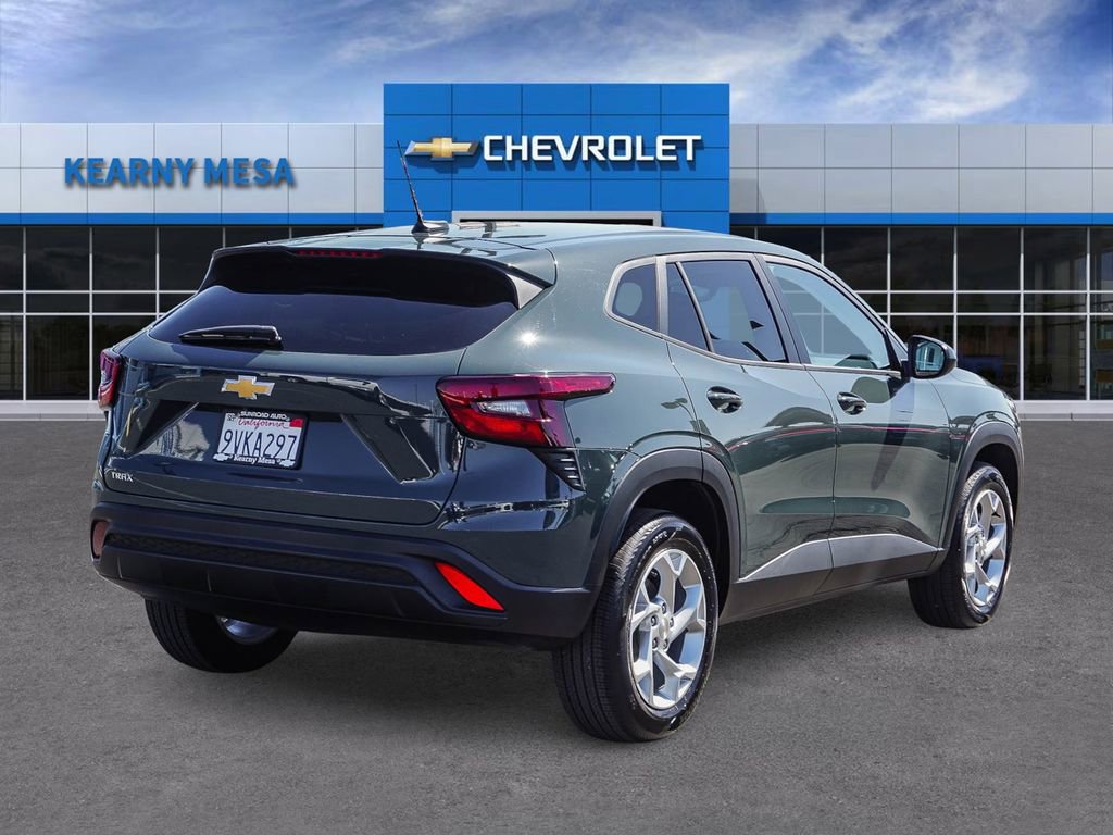 Used 2026 Chevrolet Trax LS w/ LS Convenience Package image 6