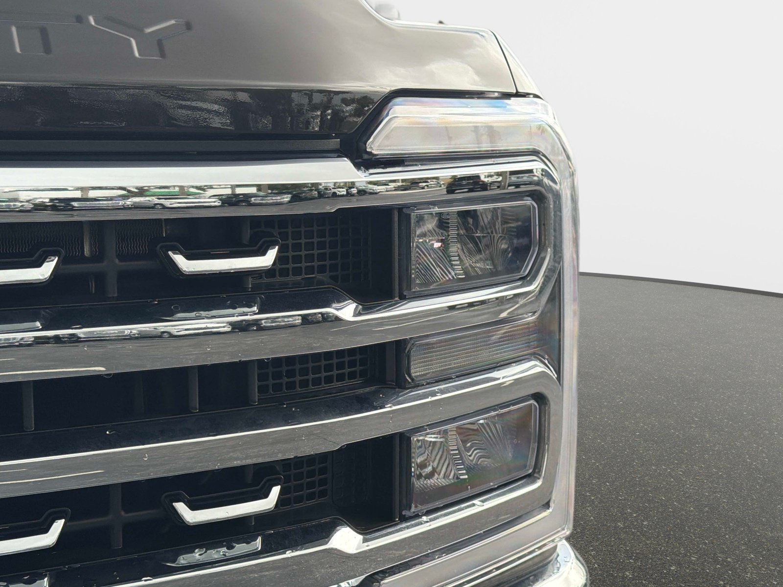 Used 2025 Ford F250 Lariat w/ Chrome Package AWD/4WD image 10
