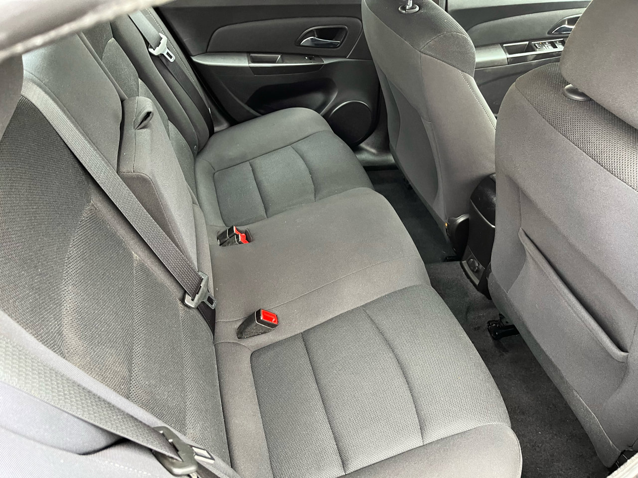 Used 2016 Chevrolet Cruze LT image 27