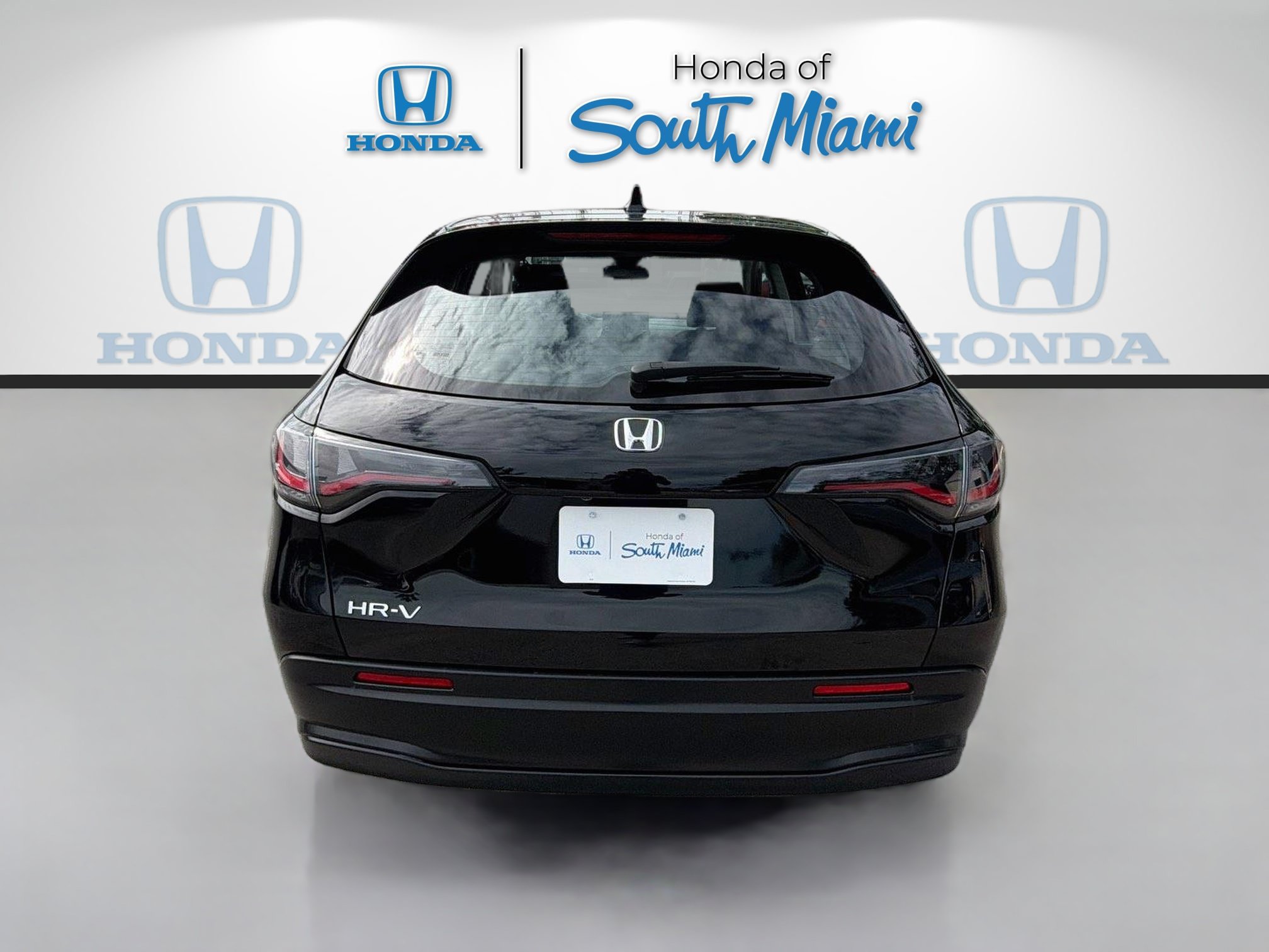 Used 2025 Honda HR-V LX image 6