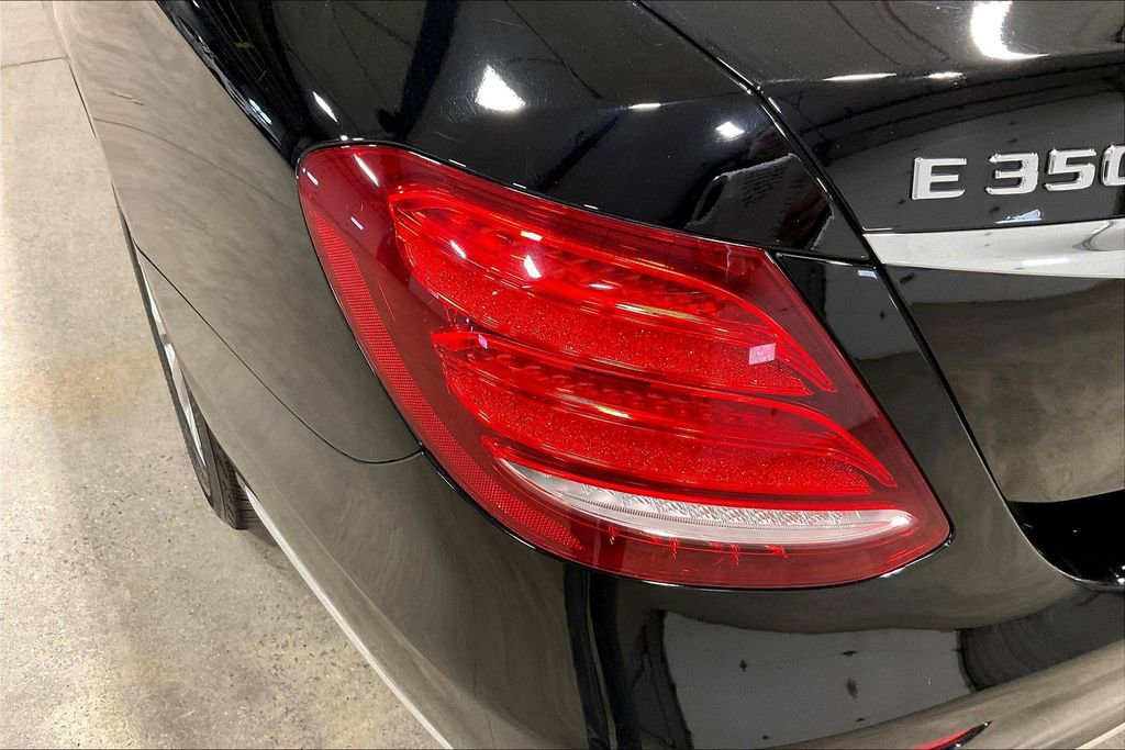 Used 2020 Mercedes-Benz E 350 4MATIC Sedan image 23