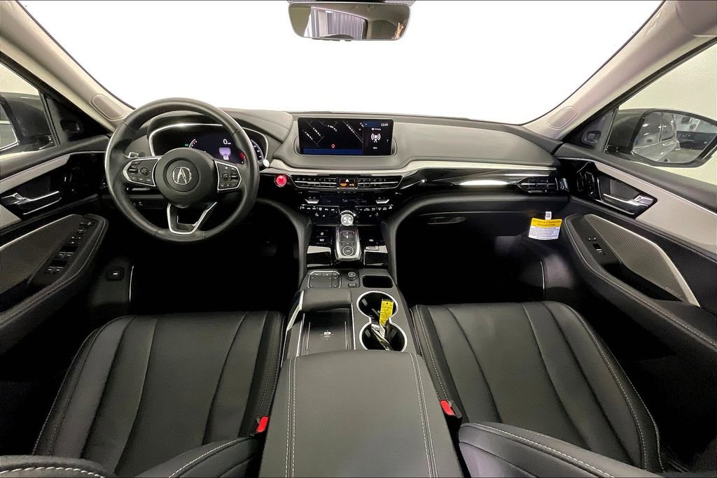 Used 2024 Acura MDX SH-AWD w/ Technology Package image 21