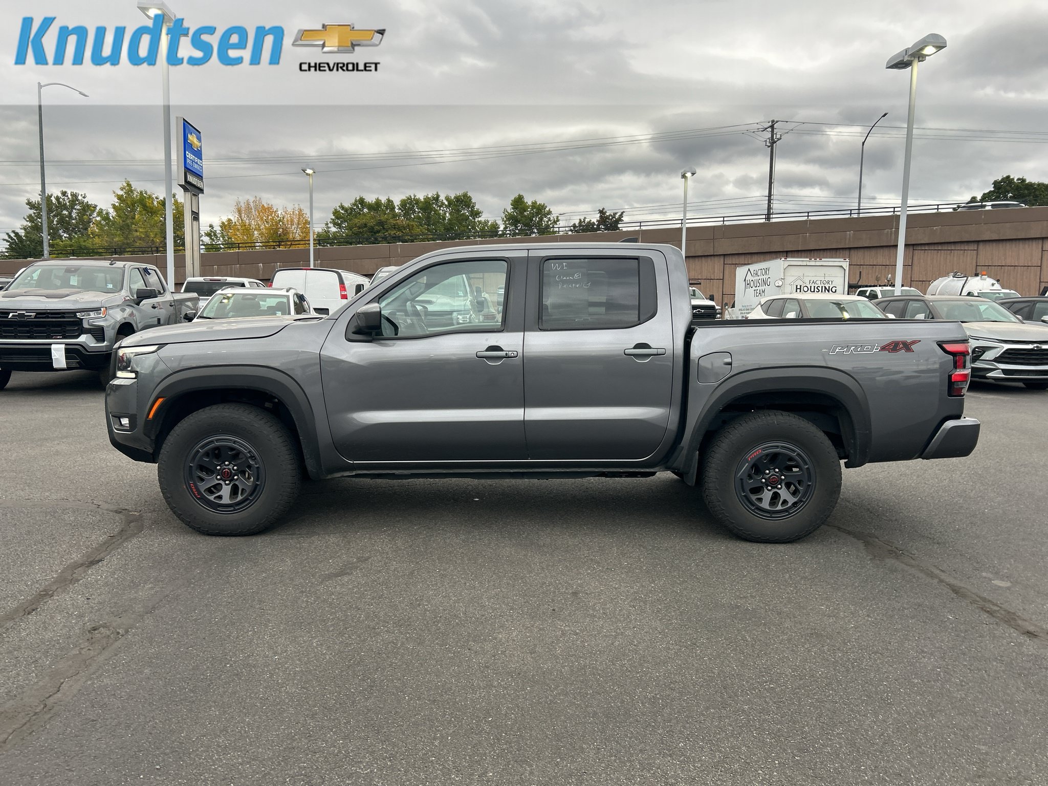 Used 2026 Nissan Frontier PRO-4X AWD/4WD image 8
