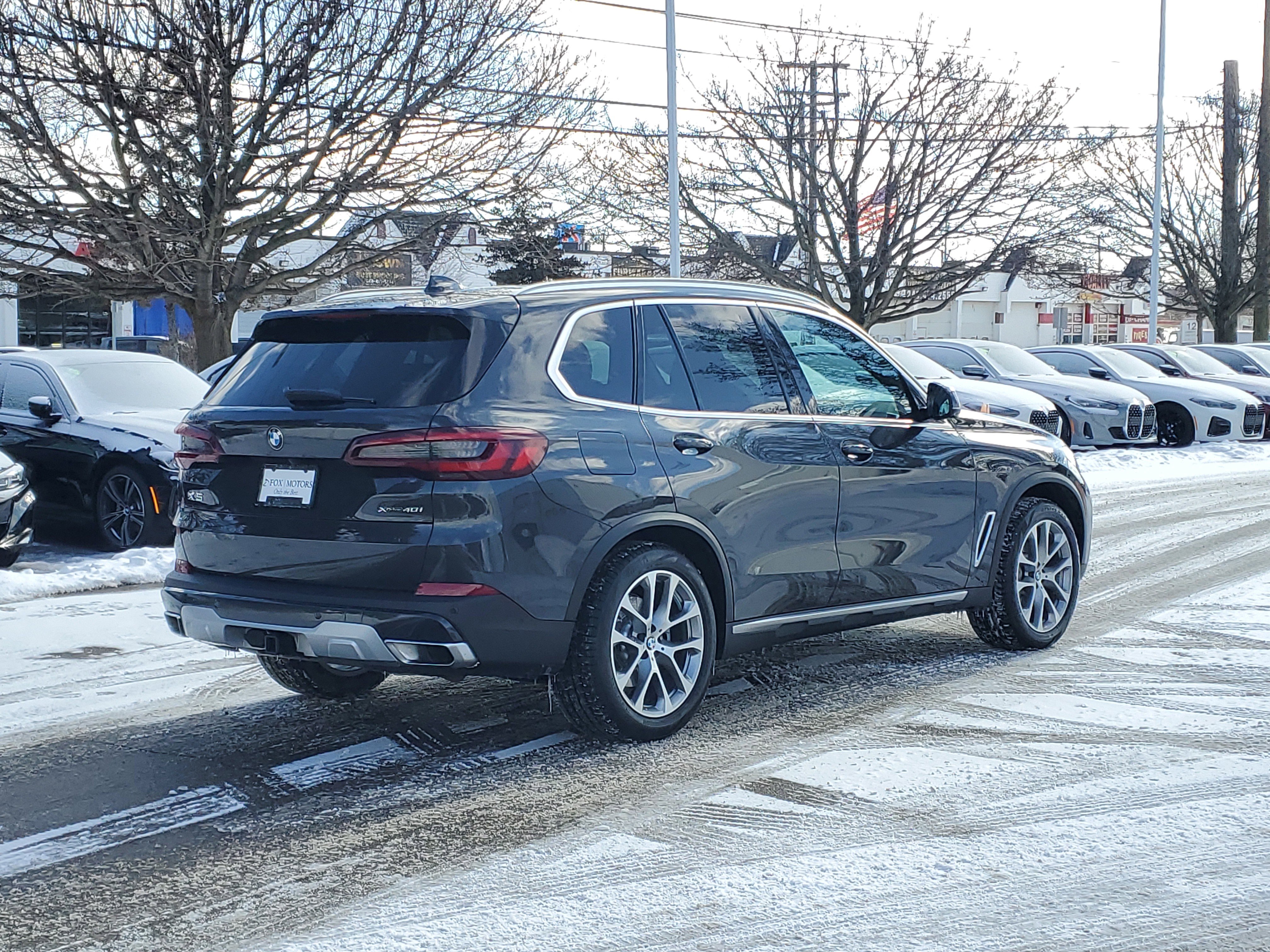 Certified 2023 BMW X5 xDrive40i w/ Premium Package image 3