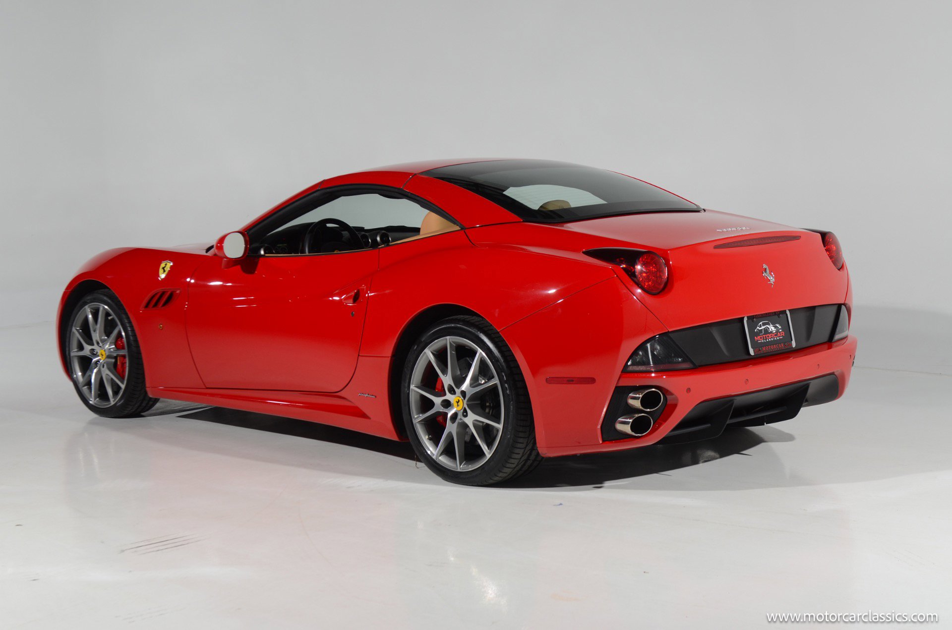 Used 2010 Ferrari California image 6