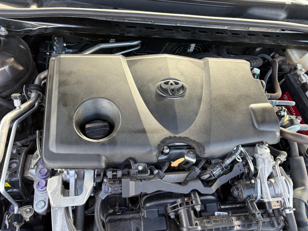 Used 2018 Toyota Camry XLE image 31