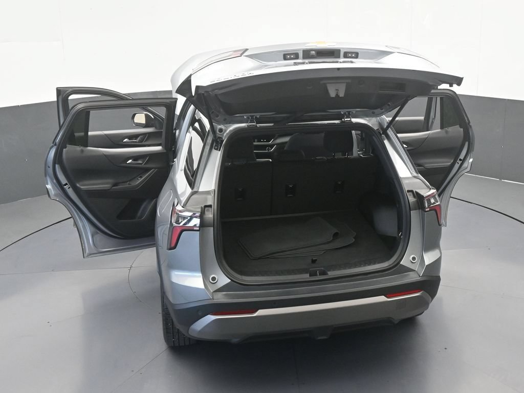 Used 2026 Chevrolet Equinox LT FWD image 63