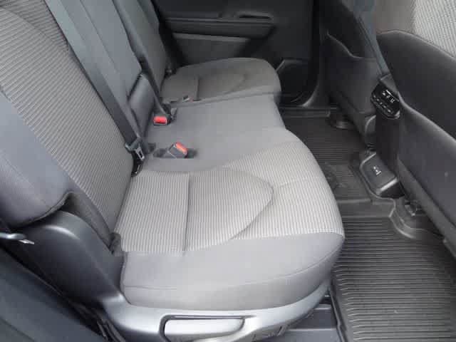 Certified 2025 Toyota Highlander LE FWD image 12