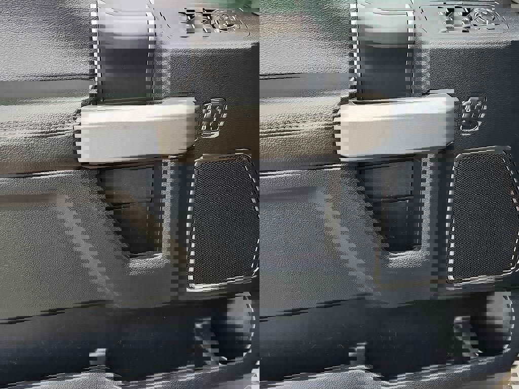 Used 2019 Ford F150 Raptor w/ Equipment Group 802A Luxury AWD/4WD image 22