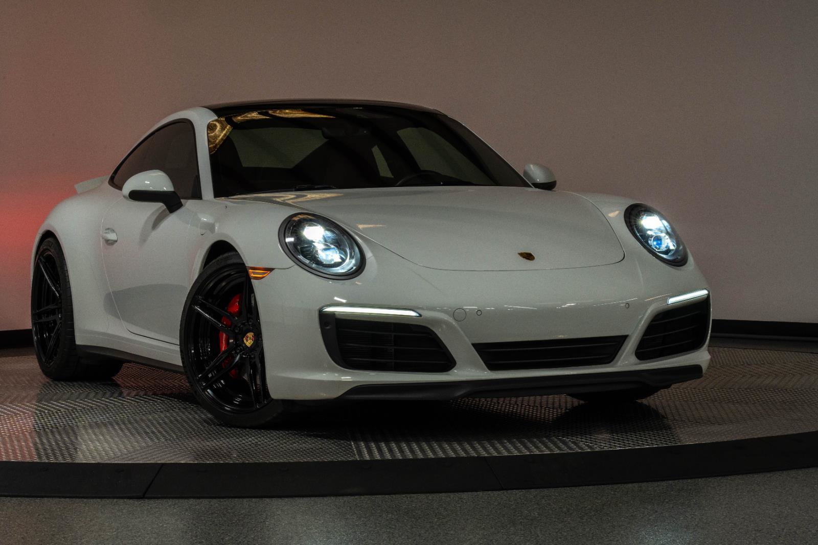 Used 2018 Porsche 911 Carrera 4S AWD/4WD image 30