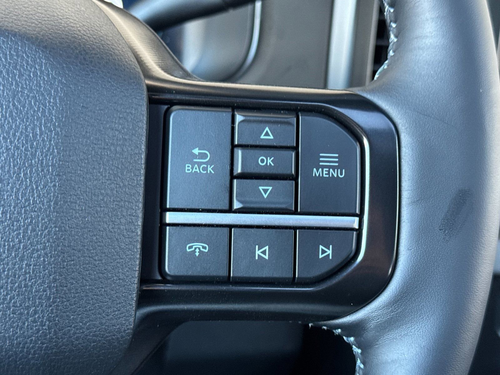 New 2026 Ford F250 Platinum w/ FX4 Off-Road Package image 28